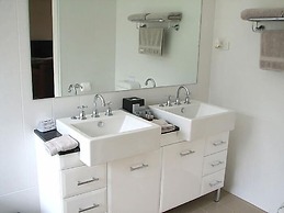 Nightingale Luxury Villas