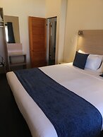Captains Quarters Motor Inn