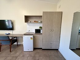 The Ashwood Motel