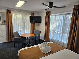 Cleveland Motor Inn