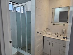 Cleveland Motor Inn