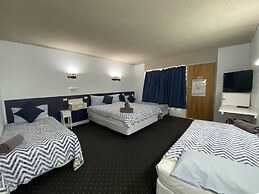 Capri Motel