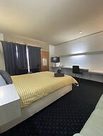 Capri Motel