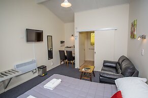 The Coast Motel