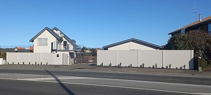 The Coast Motel
