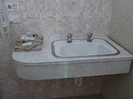 Grand Central Motel
