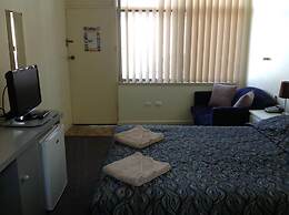 Grand Central Motel