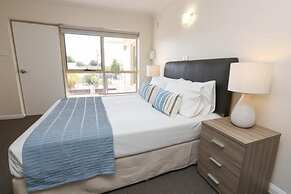 Seven Pines Motor Inn