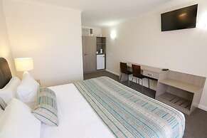 Seven Pines Motor Inn