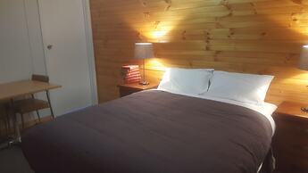 Clunes Motel