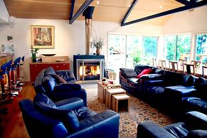 Blue Lake Lodge