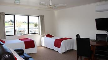 Bk's Counties Motor Lodge