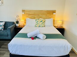 Highway Motor Inn