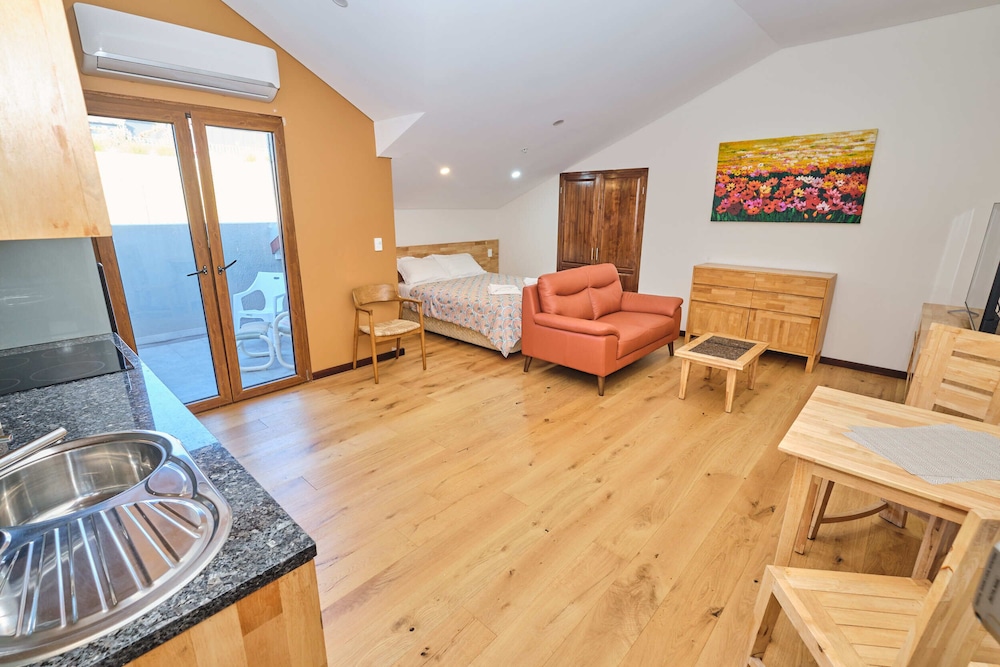 Rialto Suites