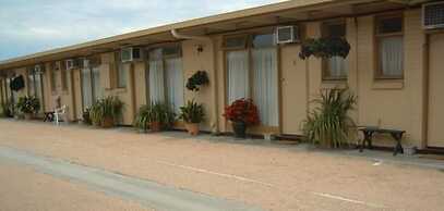 Travellers Rest Motel