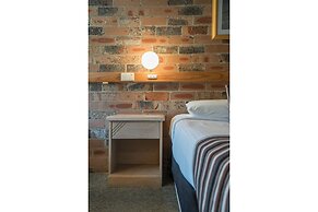 Avoca Beach Hotel