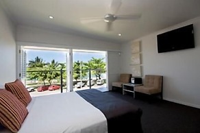 Shoredrive Motel
