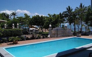 Shoredrive Motel