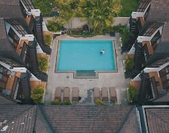 Mojo Resort