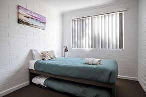 Archipelago Apartments