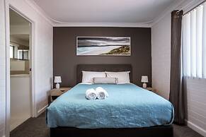 Archipelago Apartments