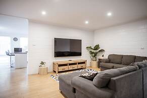 Archipelago Apartments