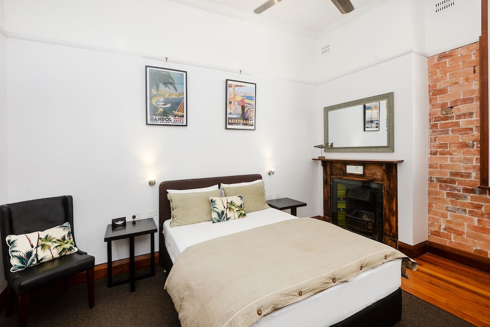 Pier Hotel Coffs Harbour