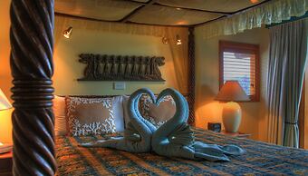 Maleny Tropical Retreat Balinese B&B