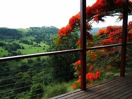 Maleny Tropical Retreat Balinese B&B