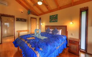 Maleny Tropical Retreat Balinese B&B