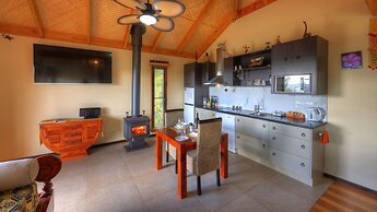 Maleny Tropical Retreat Balinese B&B