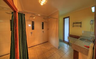 Maleny Tropical Retreat Balinese B&B