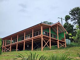 Maleny Tropical Retreat Balinese B&B