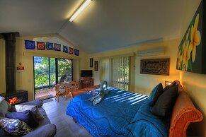 Maleny Tropical Retreat Balinese B&B