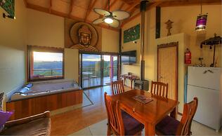 Maleny Tropical Retreat Balinese B&B