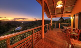 Maleny Tropical Retreat Balinese B&B