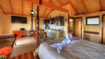 Maleny Tropical Retreat Balinese B&B