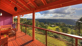 Maleny Tropical Retreat Balinese B&B
