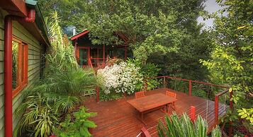 Maleny Tropical Retreat Balinese B&B