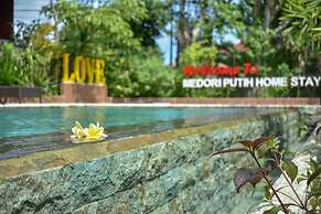 Medori Putih Homestay
