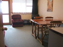 Blue Dolphin Motel