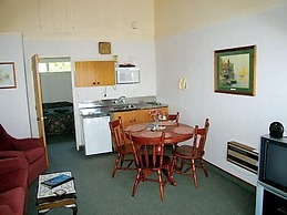 Blue Dolphin Motel