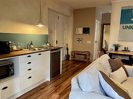Woodstock Suite