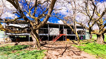 Hillview Farmstay