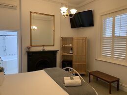 Arundel's Boutique Accommodation