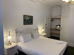 Arundel's Boutique Accommodation