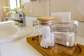 Coleraine Suites & Apartments