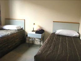 Pavilion Motel & Conference Centre