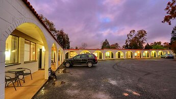 Azalea Motel