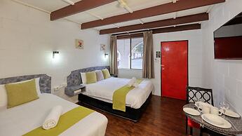 Azalea Motel